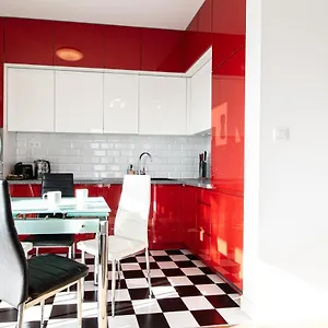 krasiskiego-oliborz-stylish-apartment.warsawhotelspoland.com/